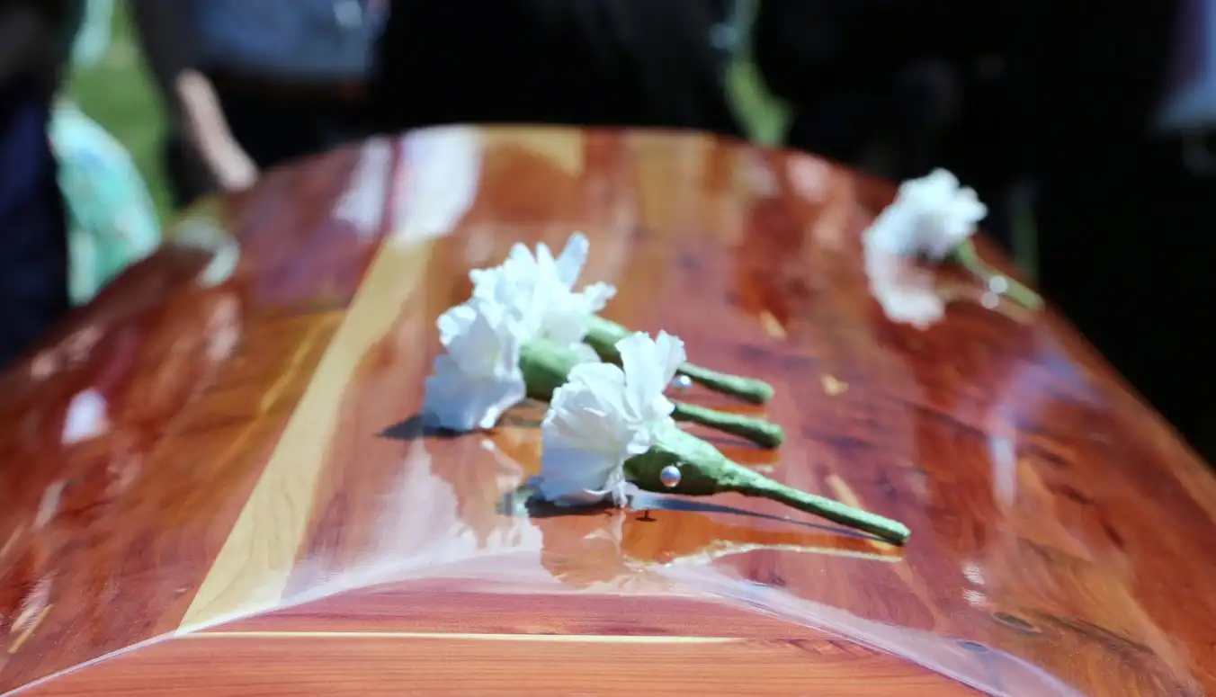 Is Cremation or Burial Better?
